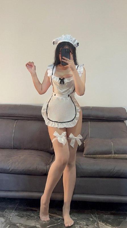 秋不吃鱼 – 女仆装+一根绳【17P】